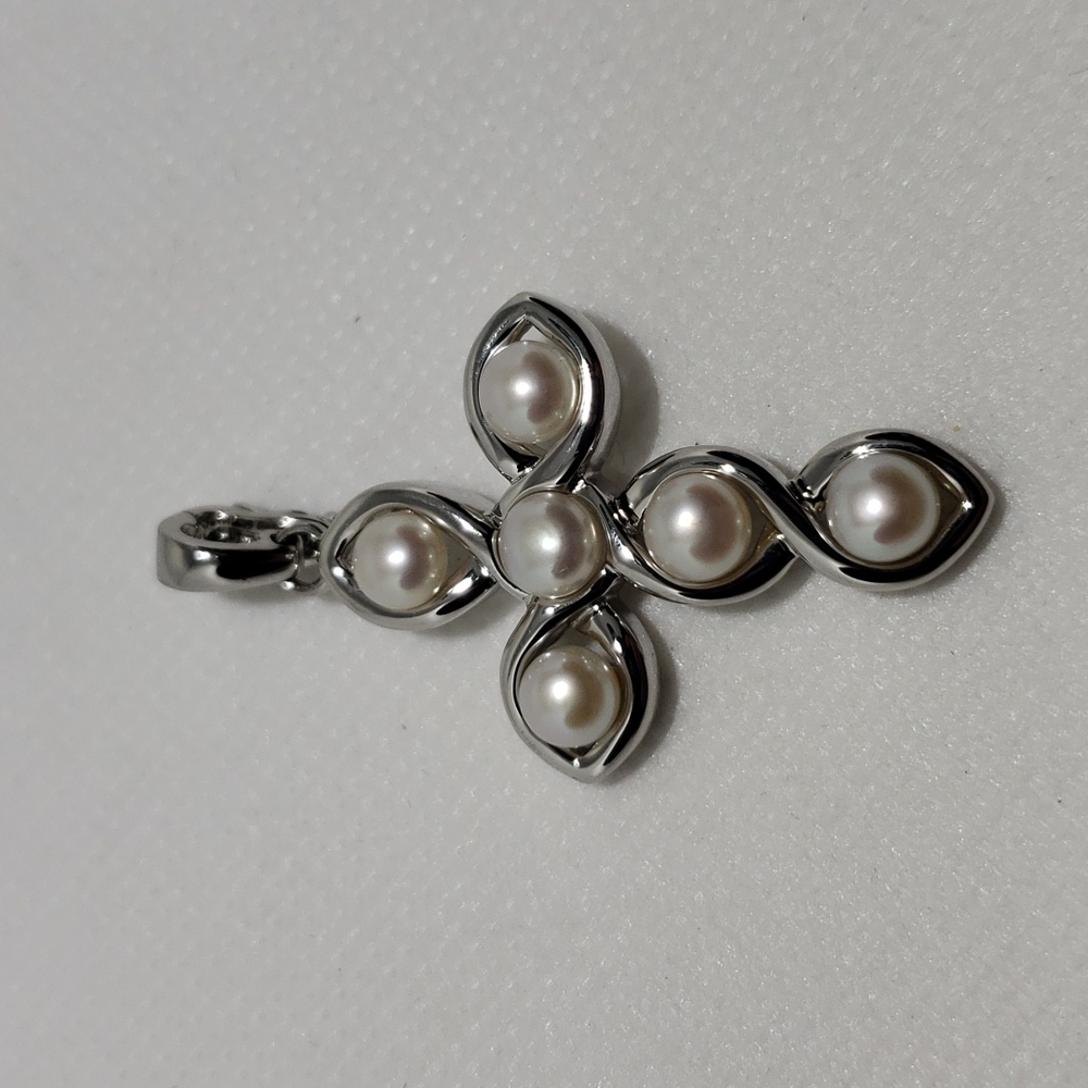 Honora Pearl Cross Pendant